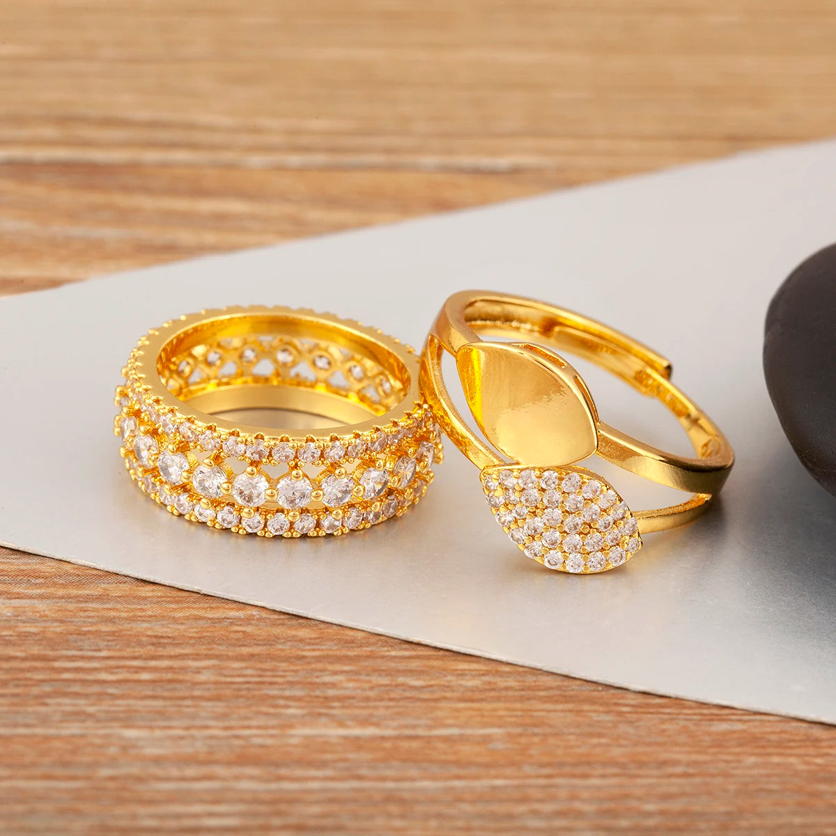 Light Luxury Trendy Sparkling Zircon Charm Rings for Women & Men