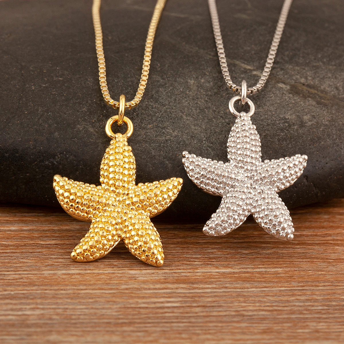 Star Shape Geometric Pendant Necklace