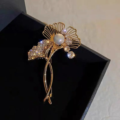 Rhinestone Peacock Brooch Pin