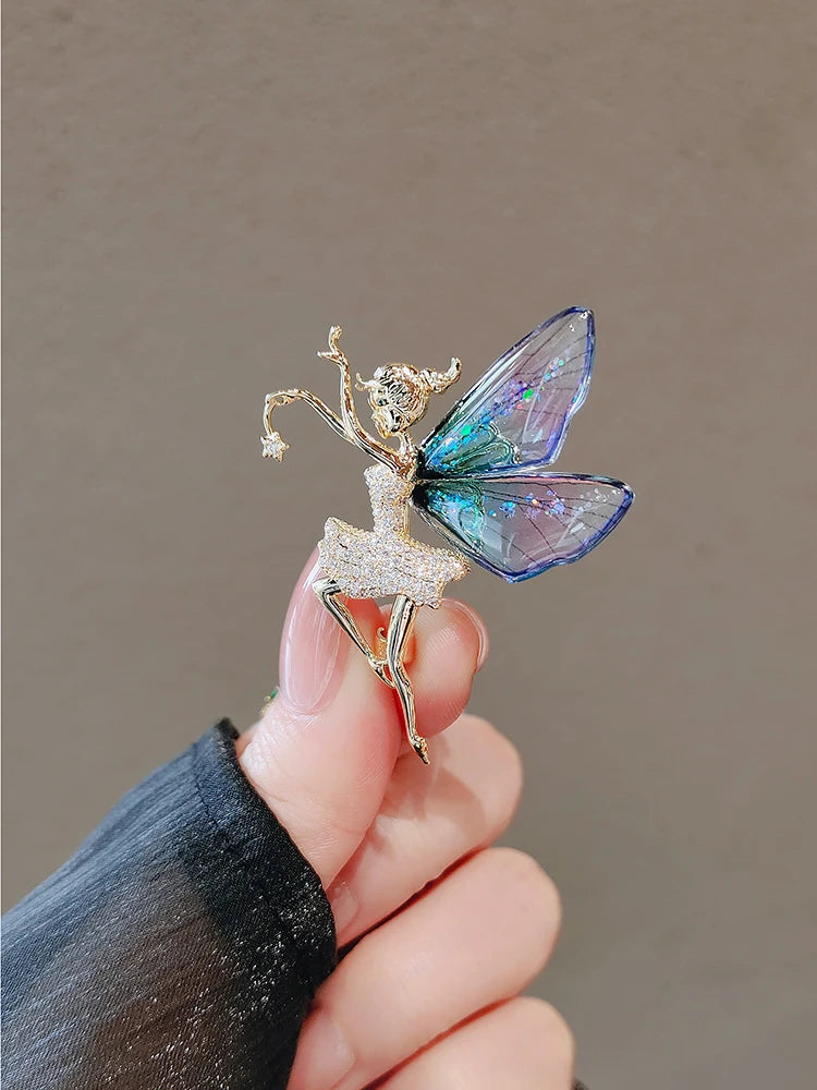 Butterfly Pearl Crystal Brooch