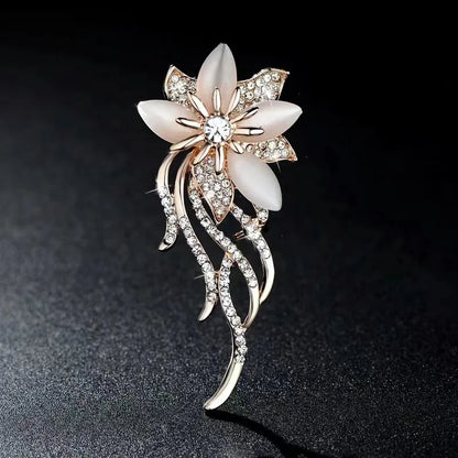 Butterfly Pearl Crystal Brooch