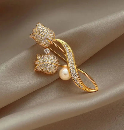 Butterfly Pearl Crystal Brooch