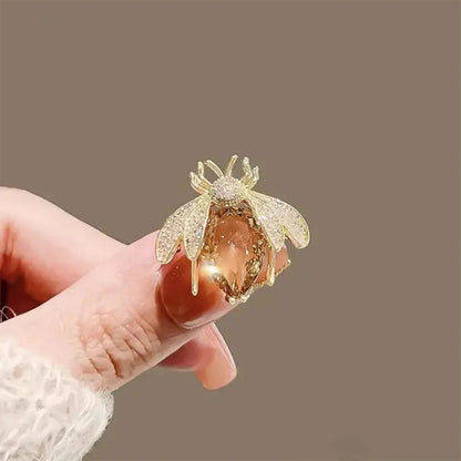 Butterfly Pearl Crystal Brooch