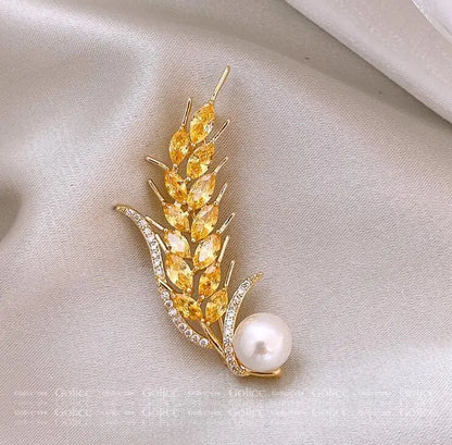Golden Tulip Pearl Brooch – Rhinestone Pin