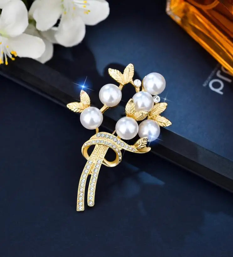 Golden Tulip Pearl Brooch – Rhinestone Pin