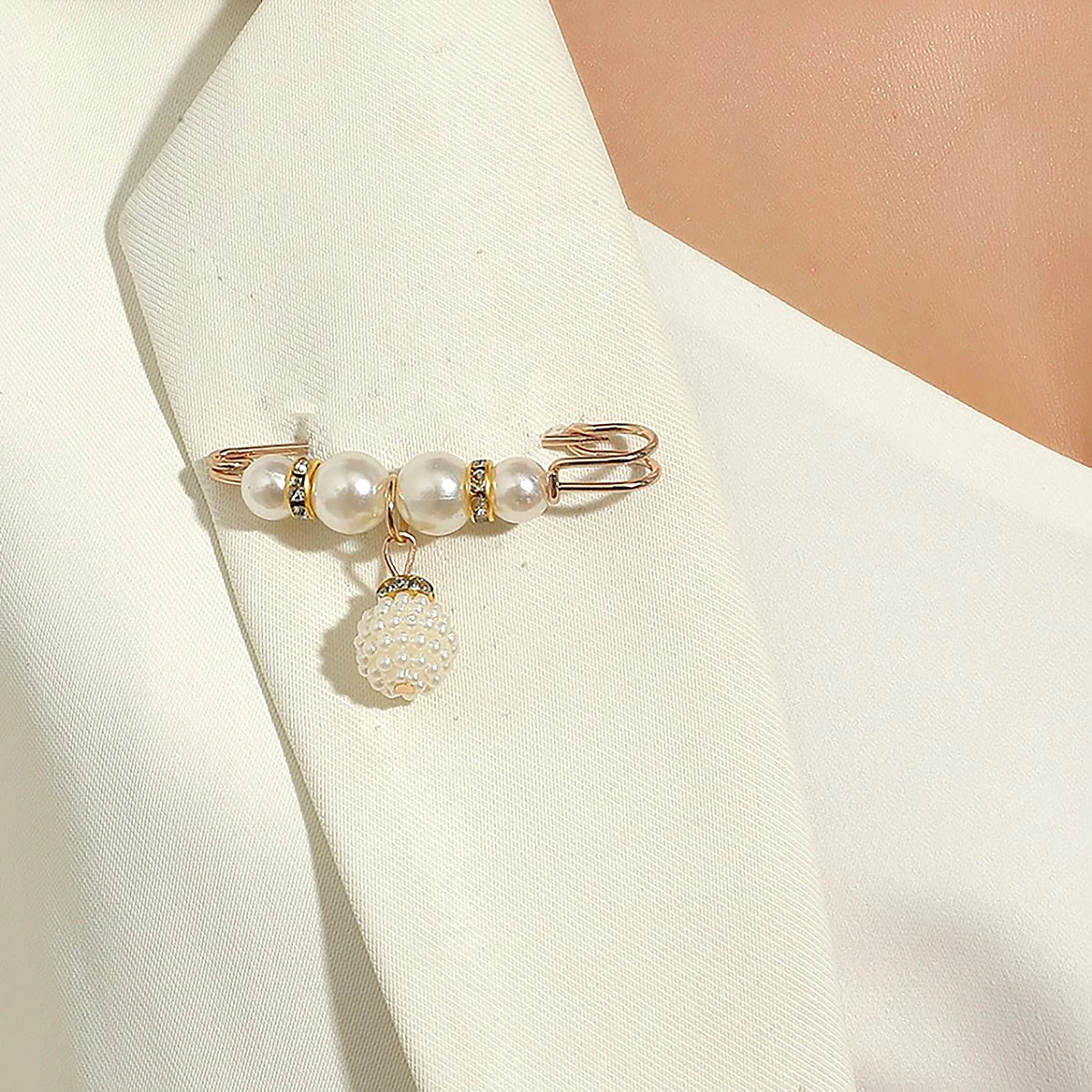 12pcs Pearl Waist Pin Set – Anti-Slip Metal Brooch