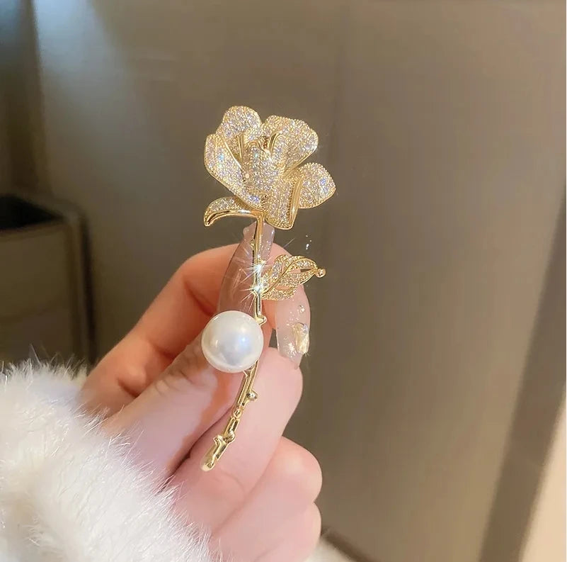 Butterfly Pearl Crystal Brooch